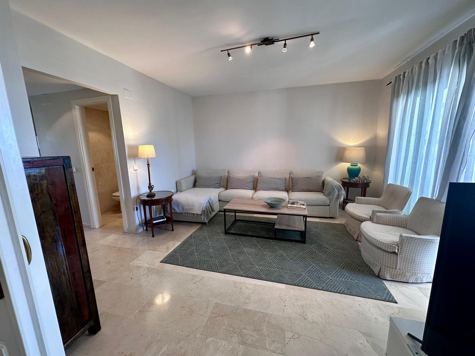 FIRST LINE BEACH APARTMENT!