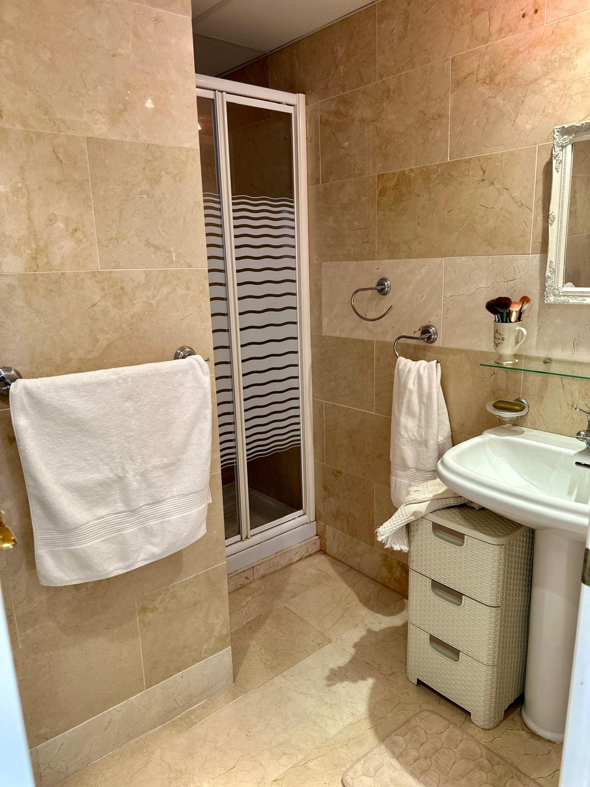 FIRST LINE BEACH APARTMENT!