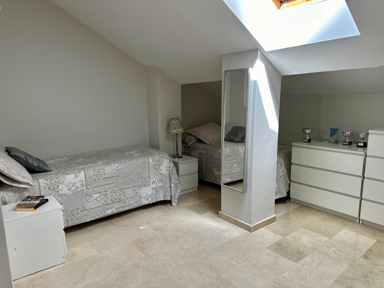 FIRST LINE BEACH APARTMENT!