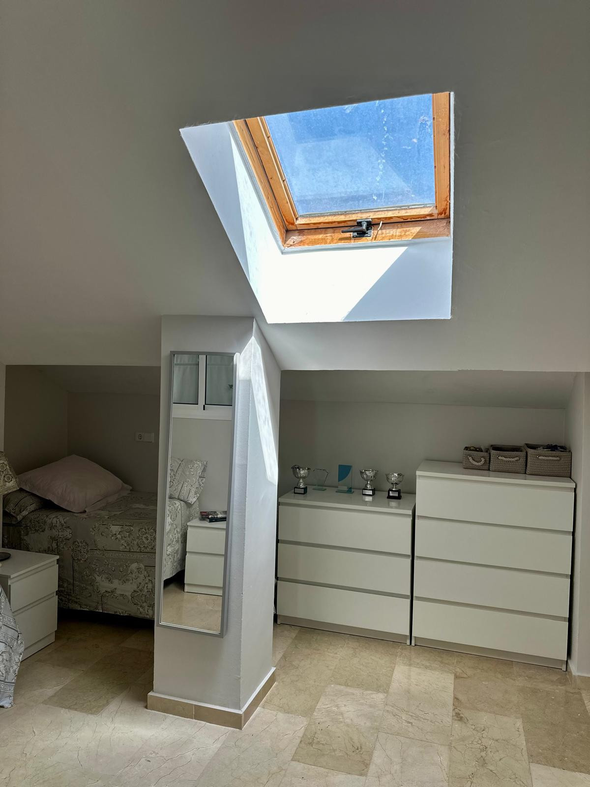 FIRST LINE BEACH APARTMENT!