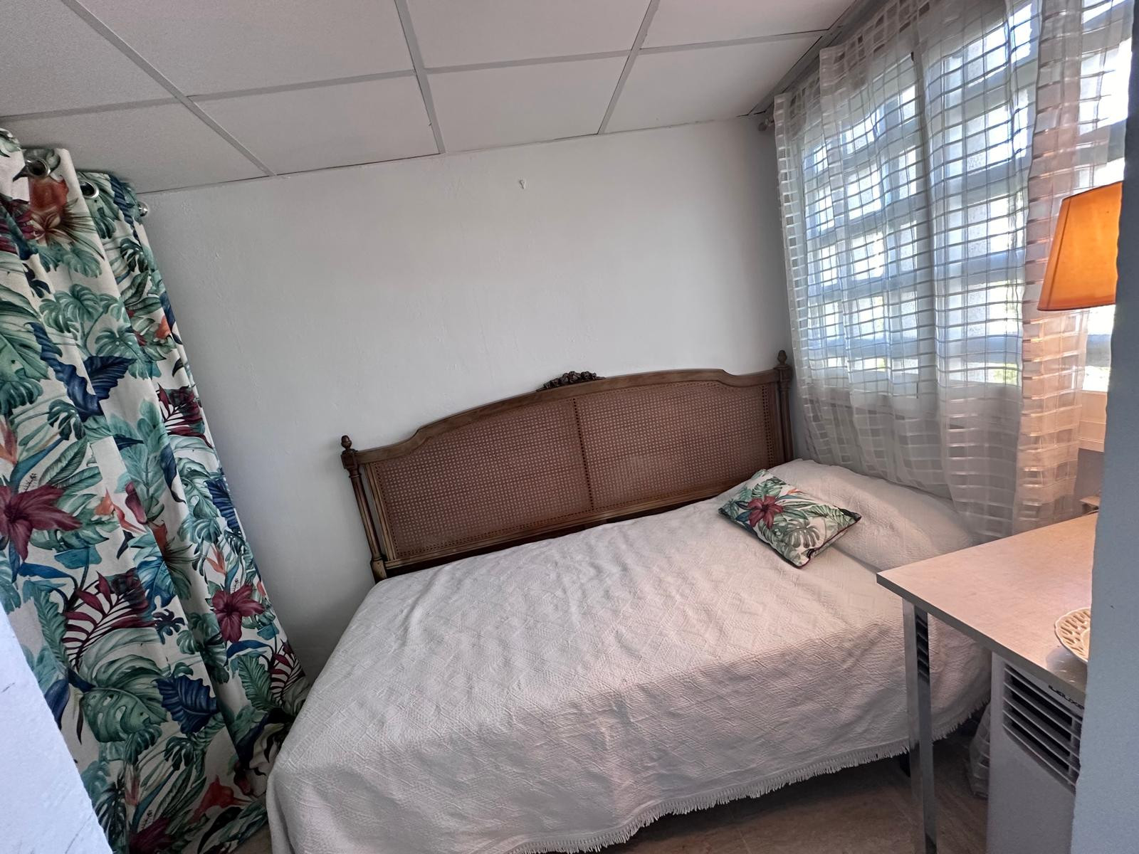 FIRST LINE BEACH APARTMENT!