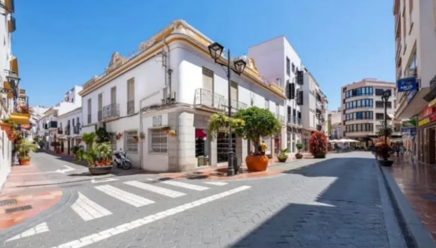 12BuildingEstepona Centre | Henger Real Estate