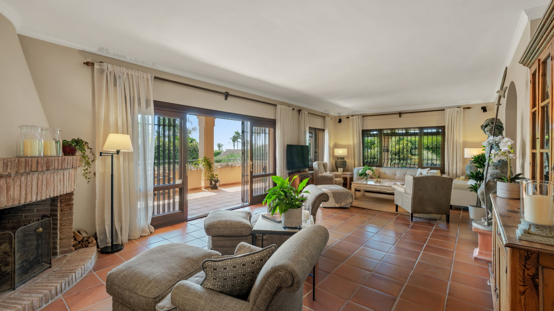 Villa in Los Monteros Playa — photo 11
