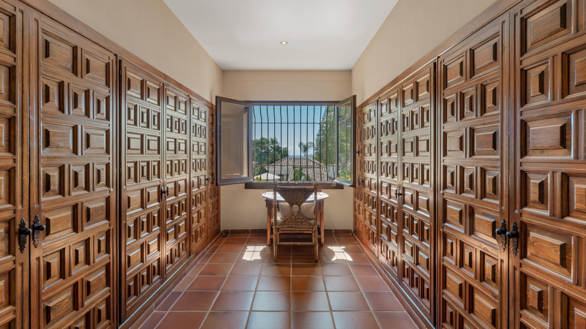 Villa in Los Monteros Playa — photo 9