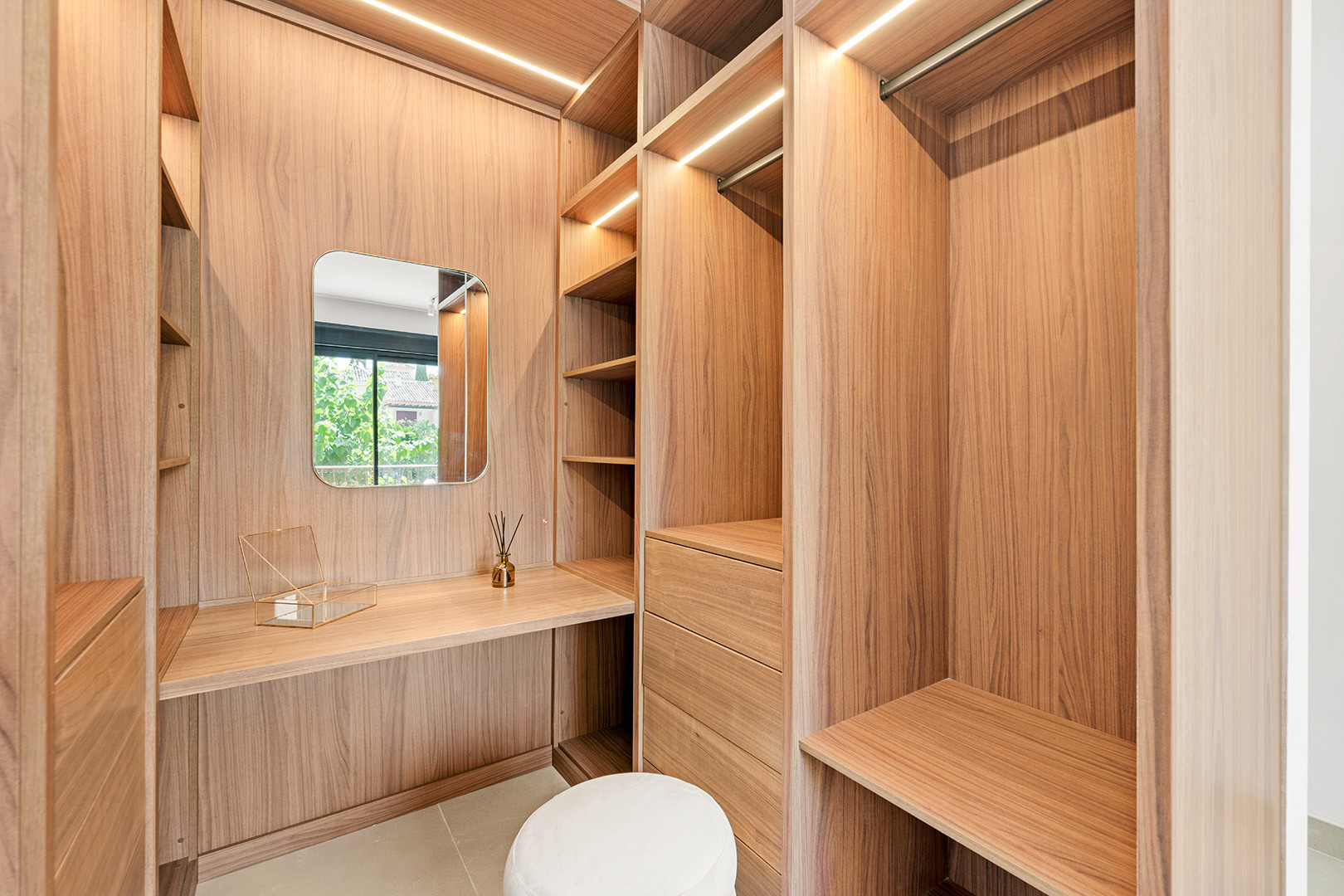 Image 51: townhouse For sale, The Golden Mile, €1,795,000 [963-00058P]