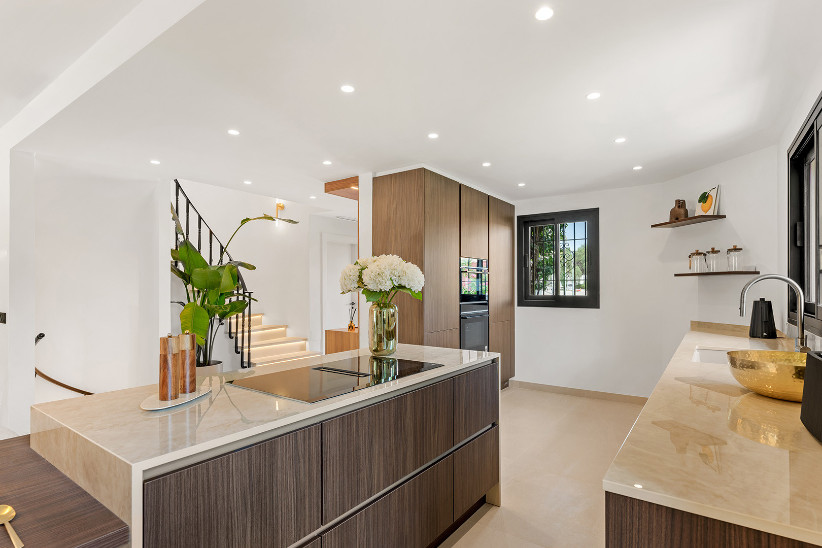 Image 51: townhouse For sale, The Golden Mile, €1,795,000 [963-00058P]