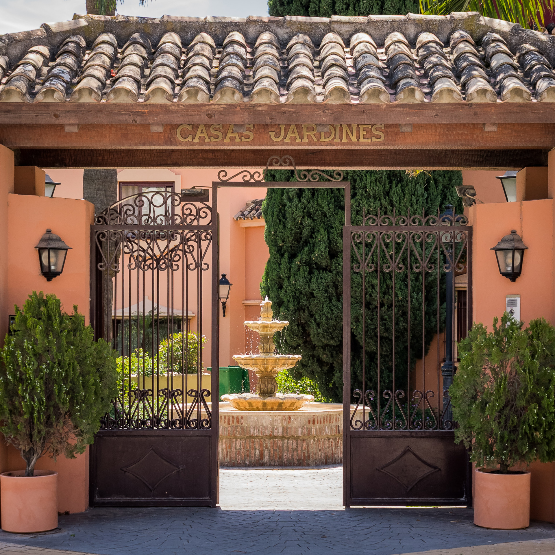 Image 51: townhouse For sale, The Golden Mile, €1,795,000 [963-00058P]