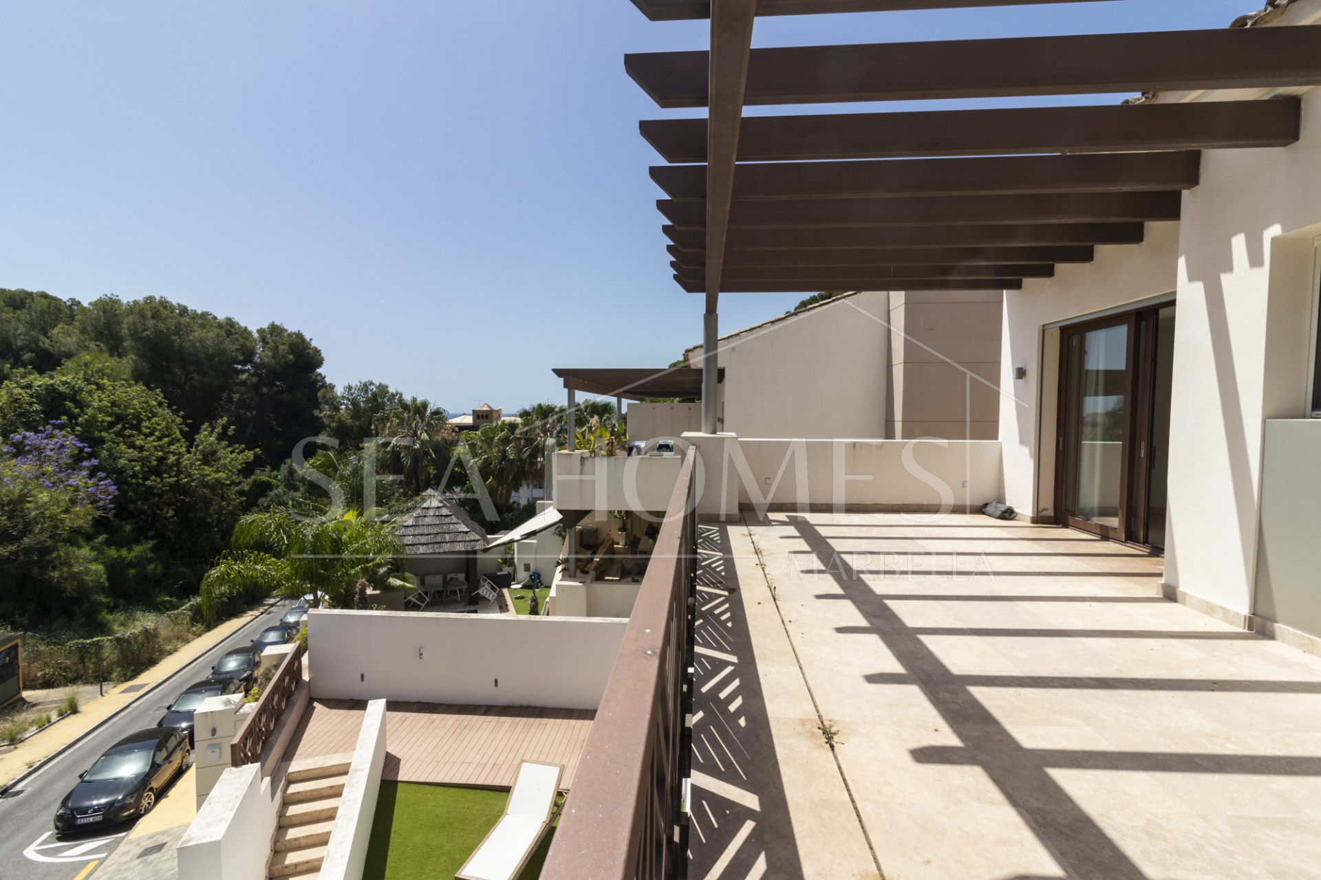 SEMI-DETACHED VILLA IN THE CENTER OF MARBELLA