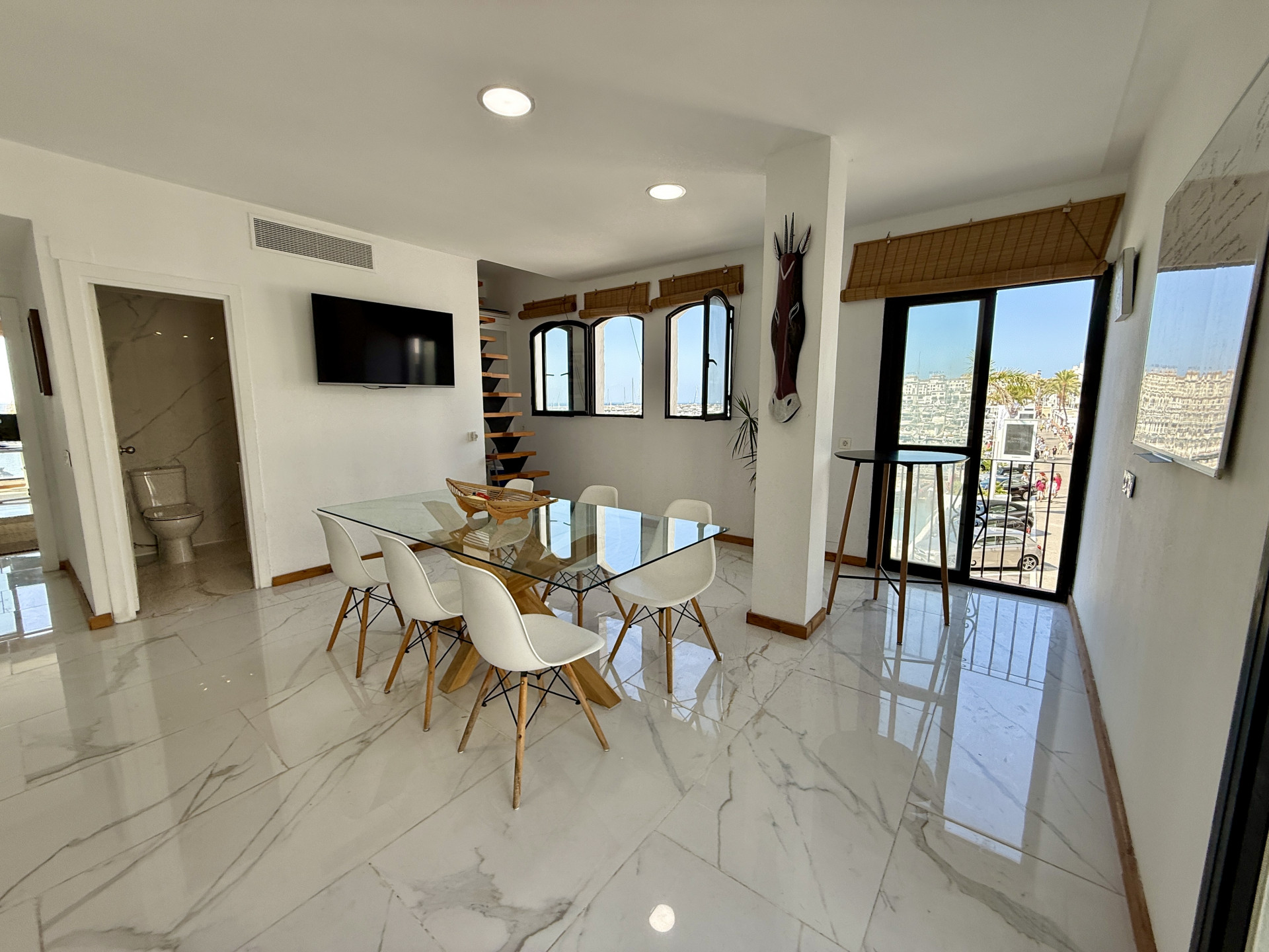 Image 10: Apartamento For sale, Puerto Banús, €1,100,000 [HFMs641873]