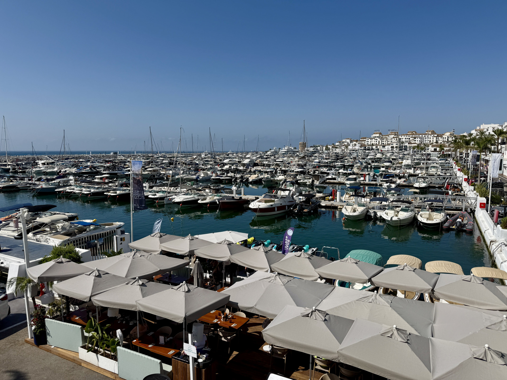 Image 4: Apartamento For sale, Puerto Banús, €1,100,000 [HFMs641873]