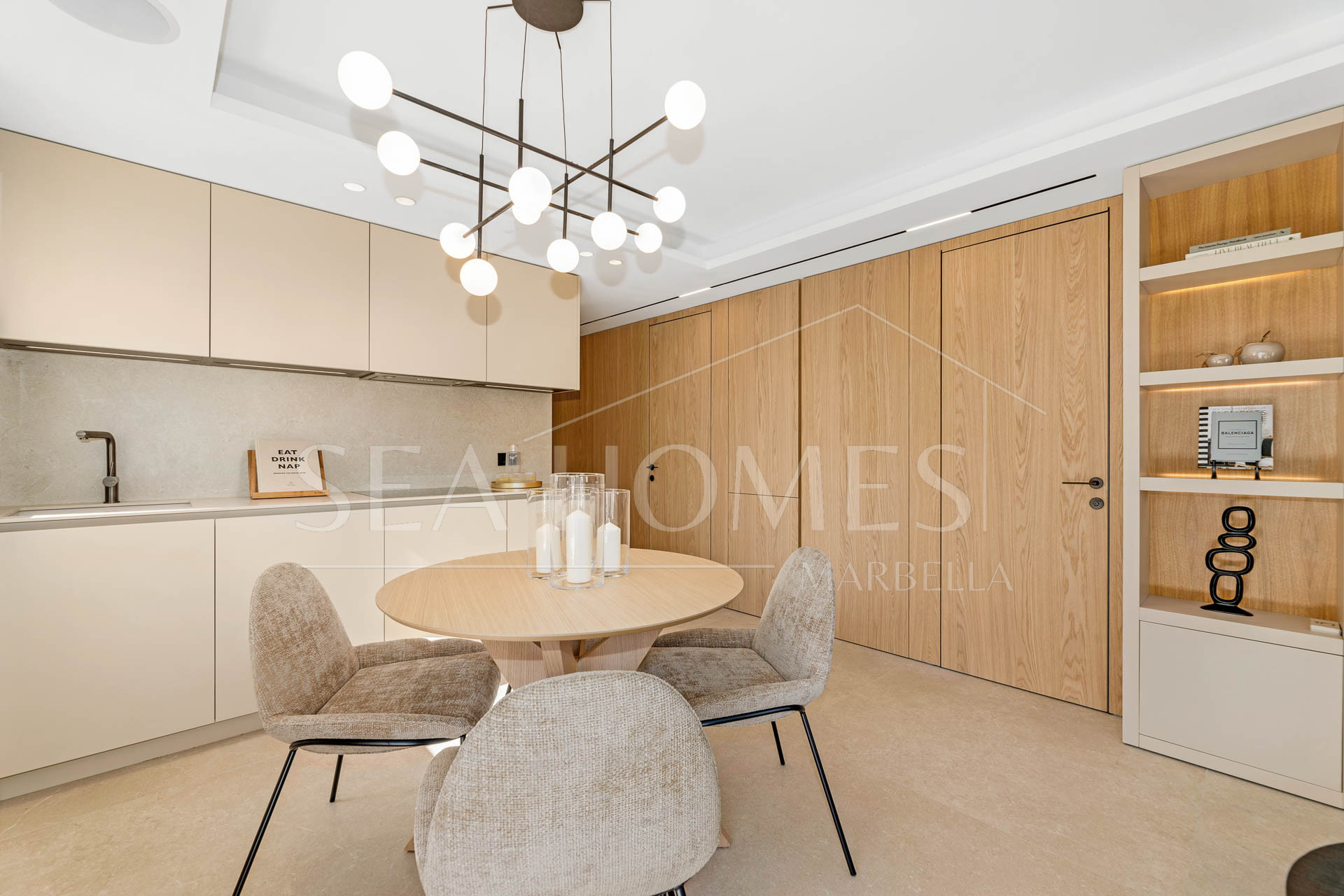 Apartment El Trebol - luxury Smart Apartment in Prime Nueva Andalucía – Perfect as a rental Investment or Modern Living