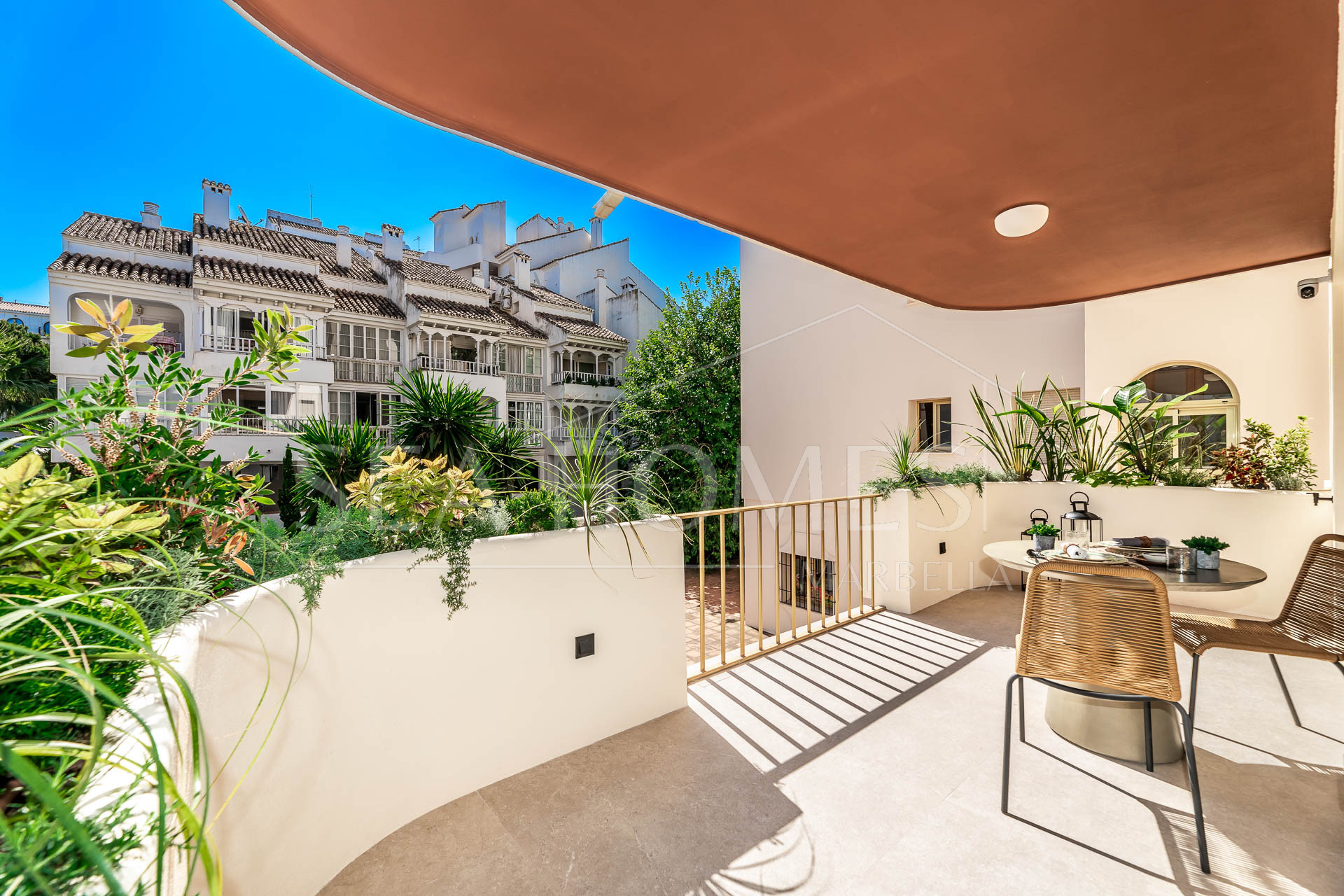 Apartment El Trebol - luxury Smart Apartment in Prime Nueva Andalucía – Perfect as a rental Investment or Modern Living