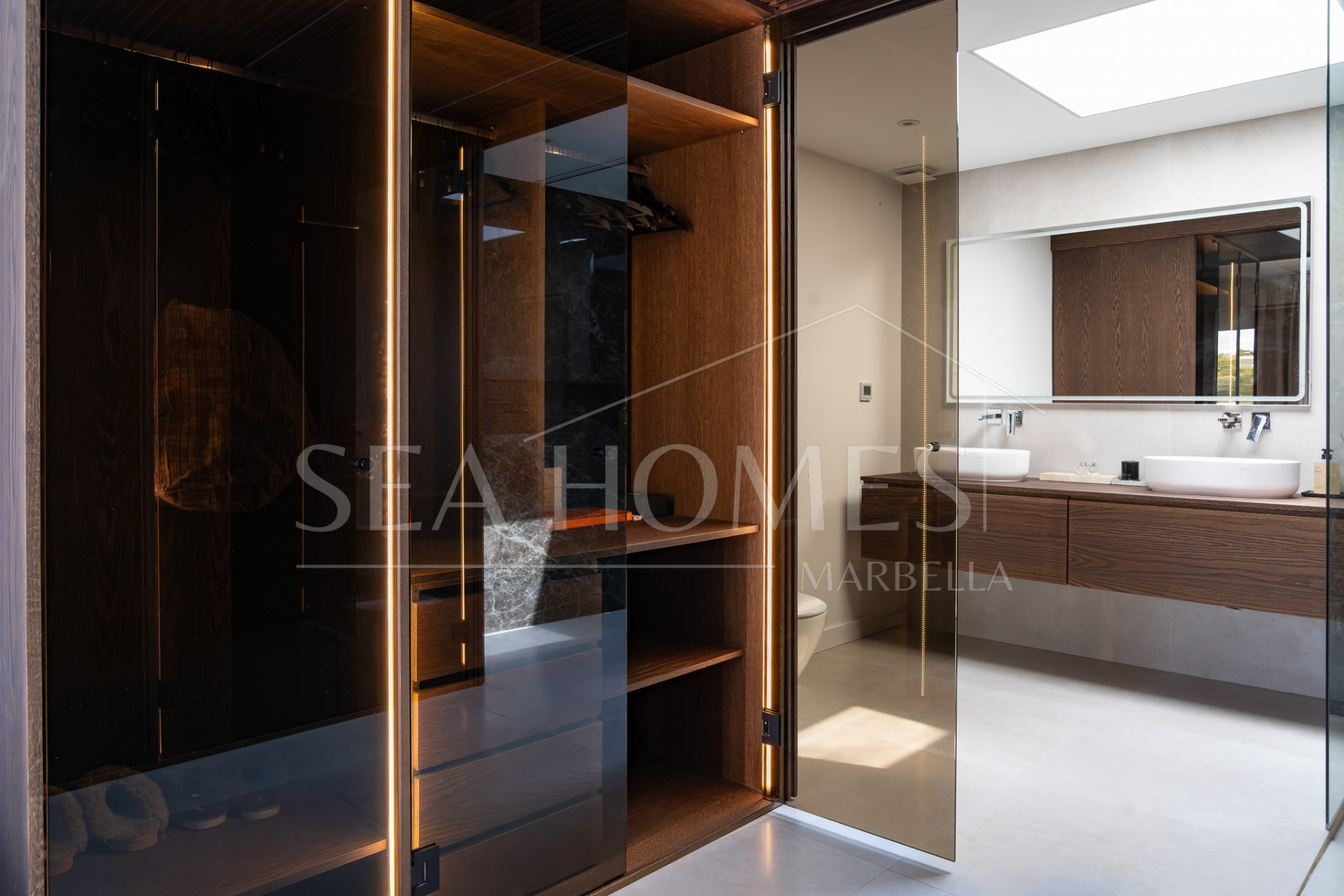 Penthouse in La Quinta with stunning views!