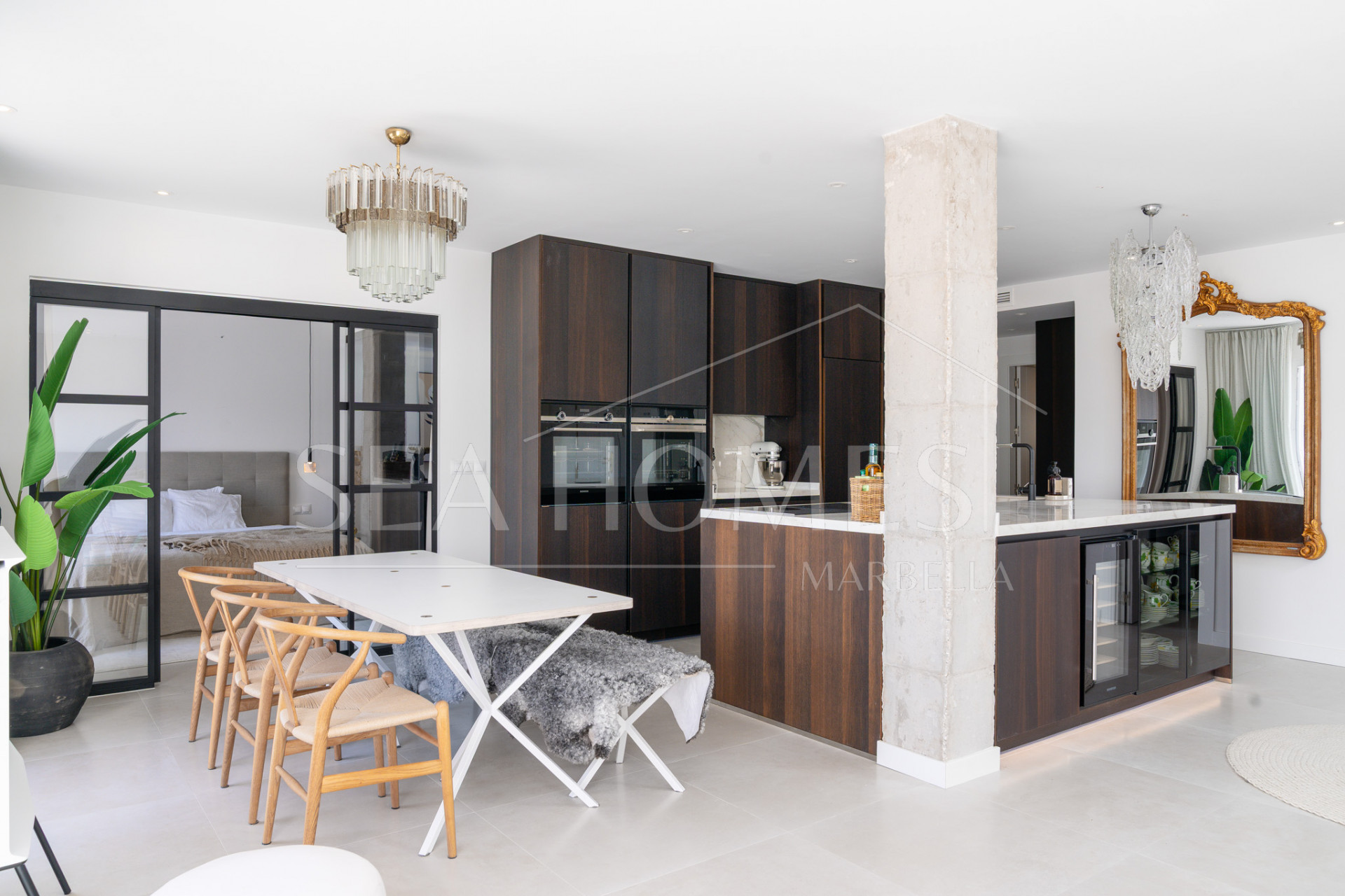 Penthouse in La Quinta with stunning views!