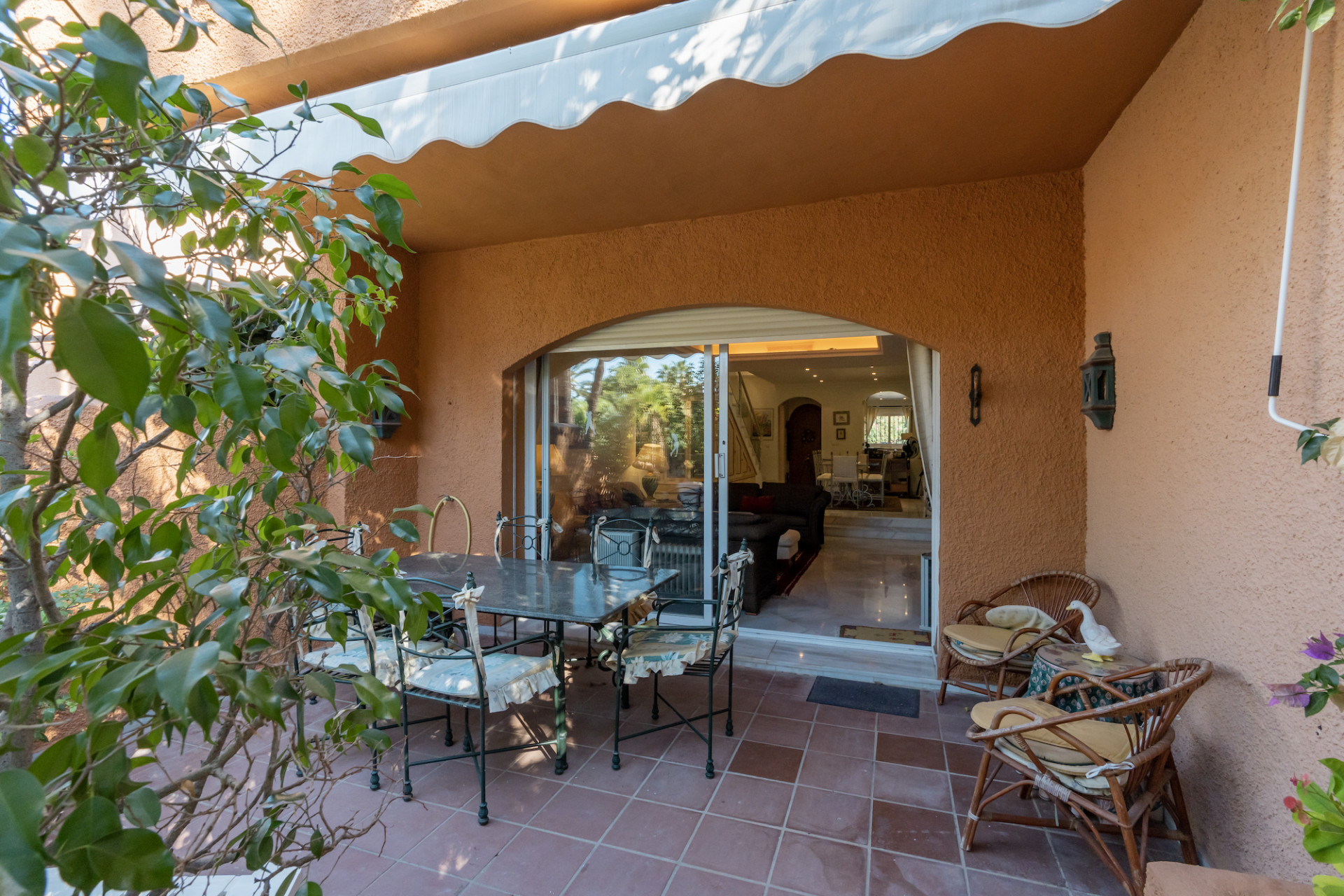 Stunning 3-Bedroom Townhouse in Prime Nueva Andalucía Location