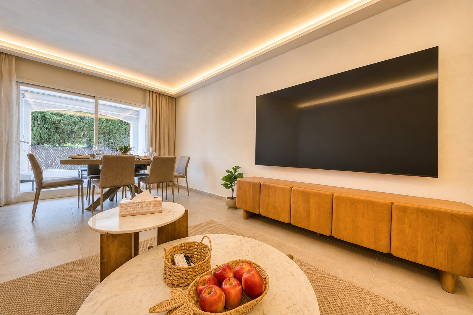 Spacious 4-Bedroom Apartment with Pool & Gardens in Puerto Golf, Nueva Andalucía