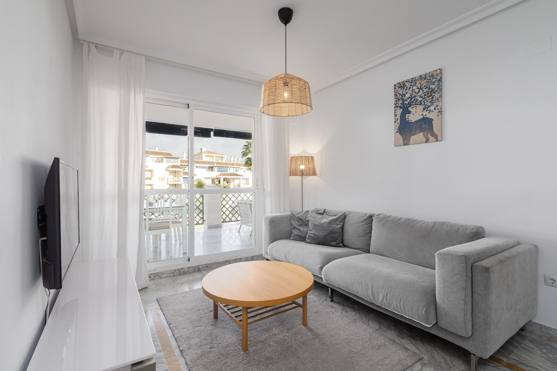 Charming 2-Bedroom Apartment Near Puerto Banús, Marbella – Walking Distance to the Beach