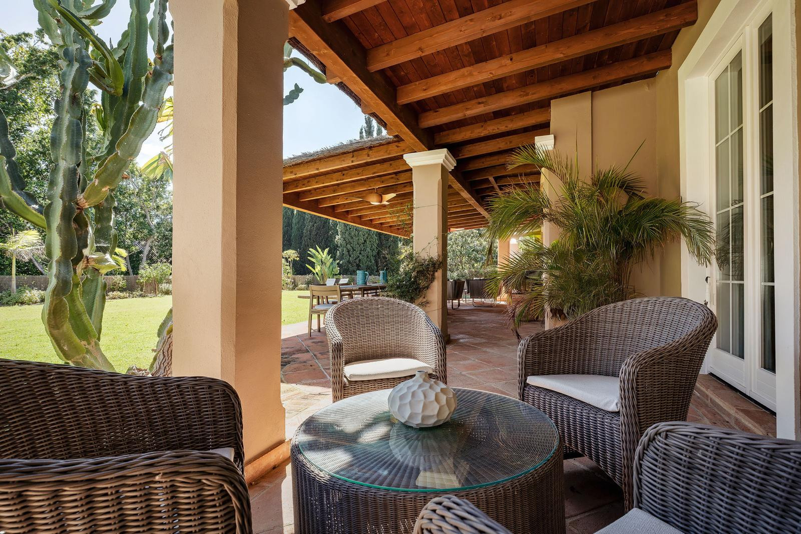 Elegant 4-Bedroom Mediterranean Villa in Nagüeles, Marbella Golden Mile — photo 11