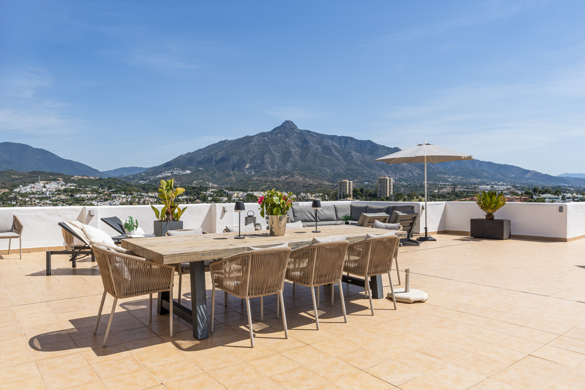 Luxury 2-Bedroom Summer Penthouse in Nueva Andalucía, Marbella