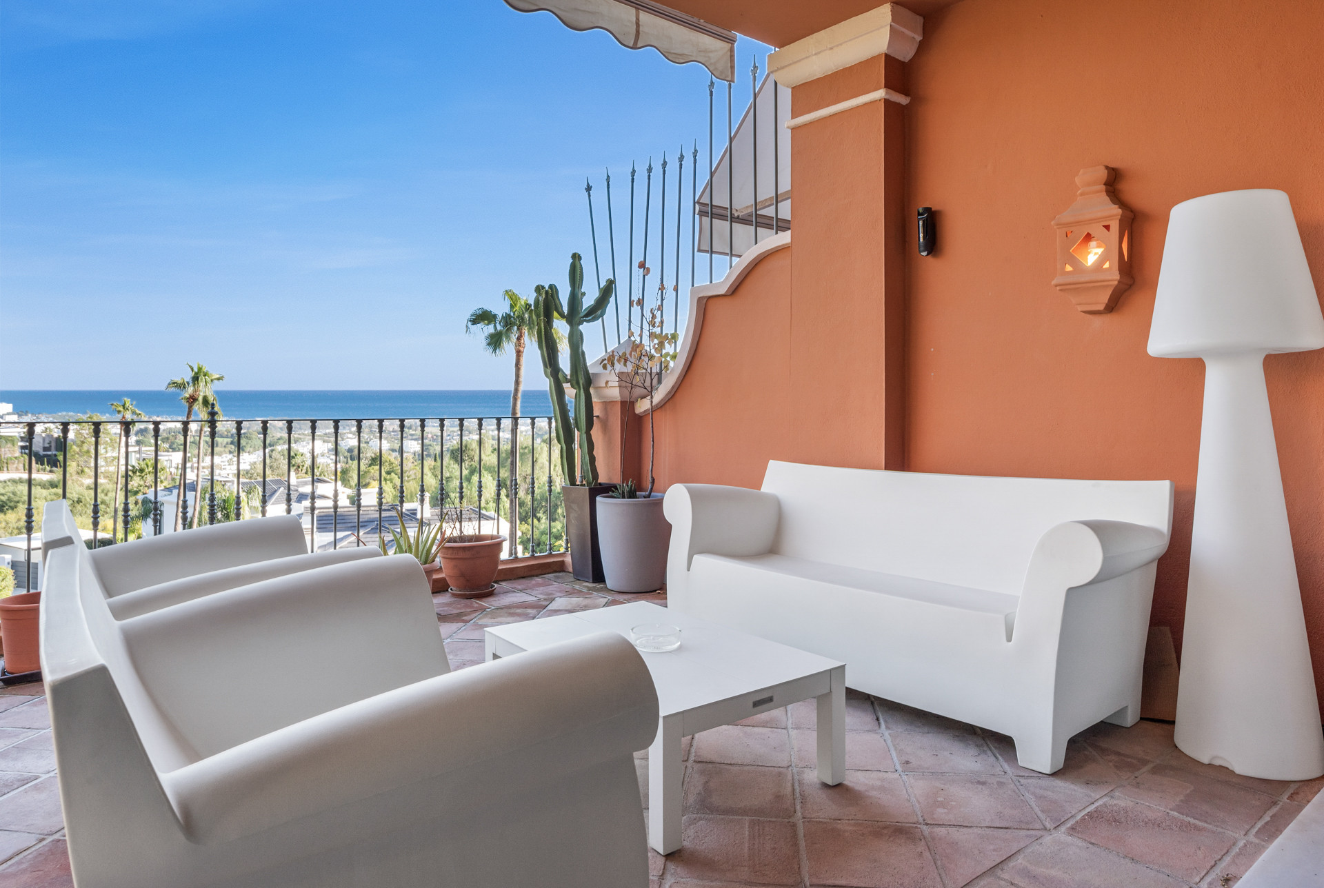 Image 1: Penthouse Duplex For sale, Benahavís, €980,000 [EAMs680364]