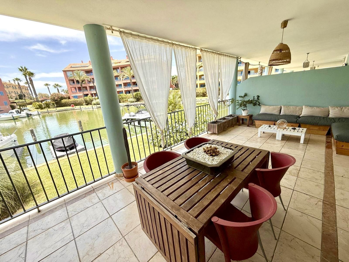 4 Dormitorio Apartamento en venta Sotogrande Puerto Deportivo | Henger Inmobiliaria