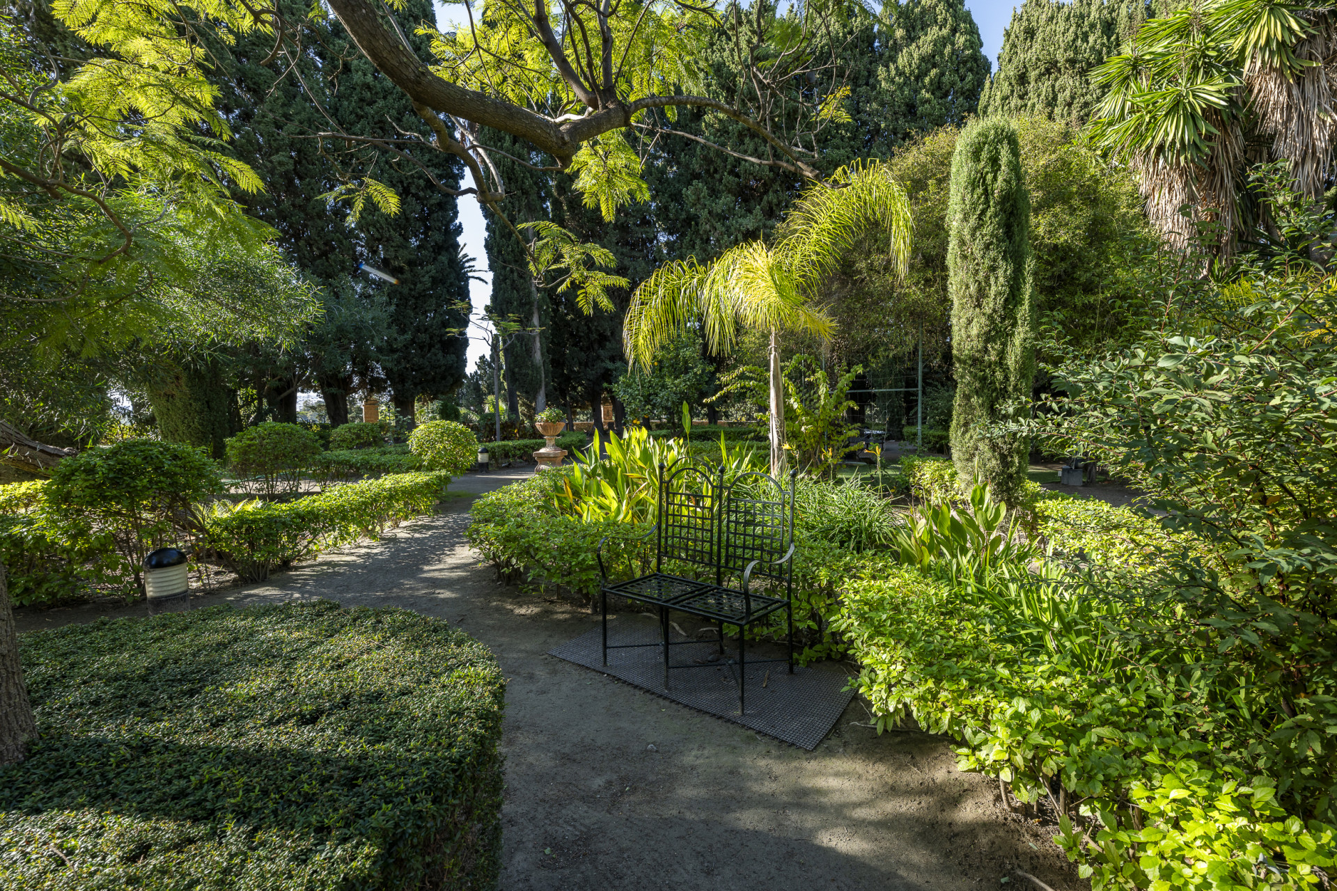 19th-Century Manor House with Approved Hotel Project on Granada's Costa Tropical