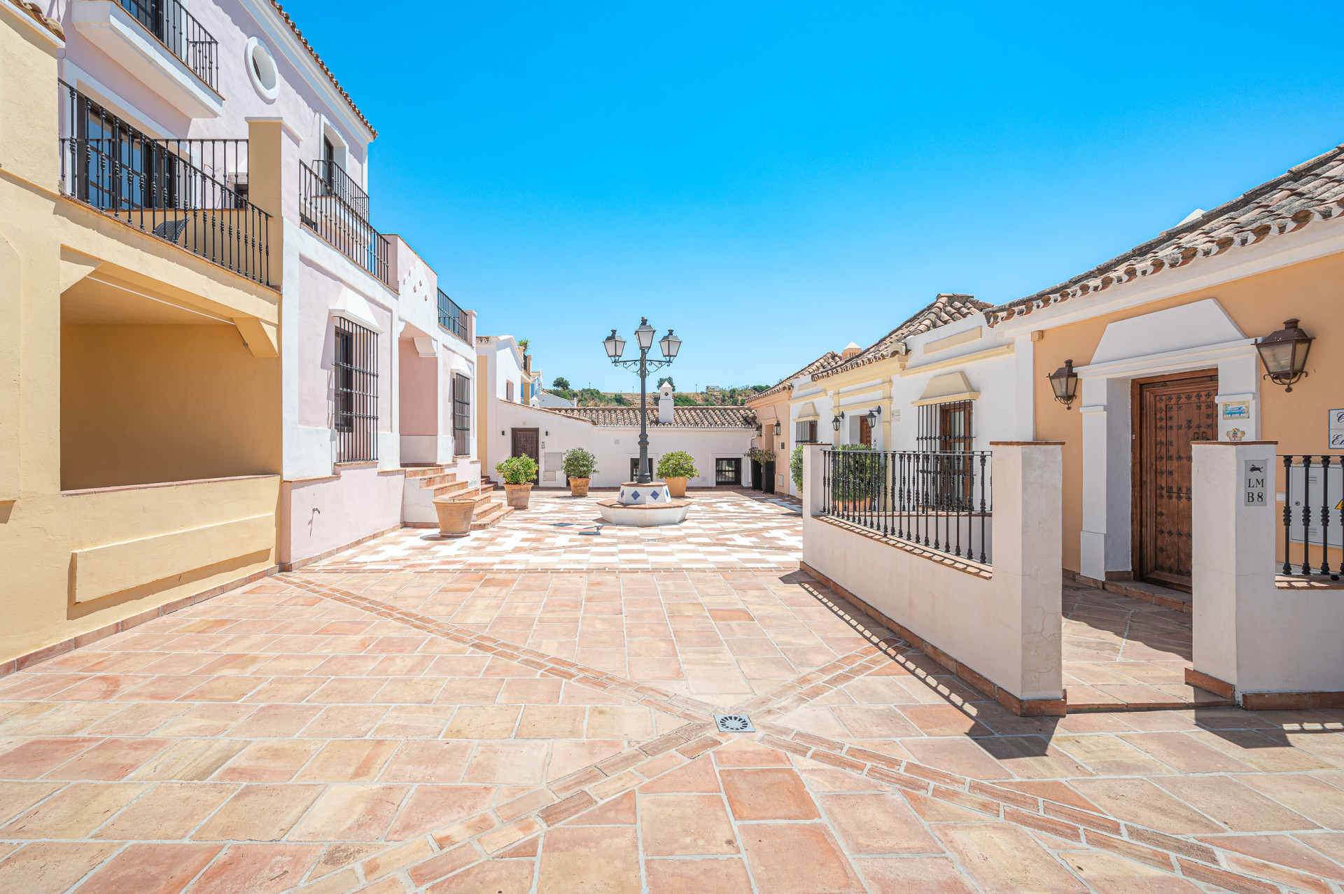 Image {index}: Townhouse For sale, Benahavís, €749,500 [HTL-00186P]