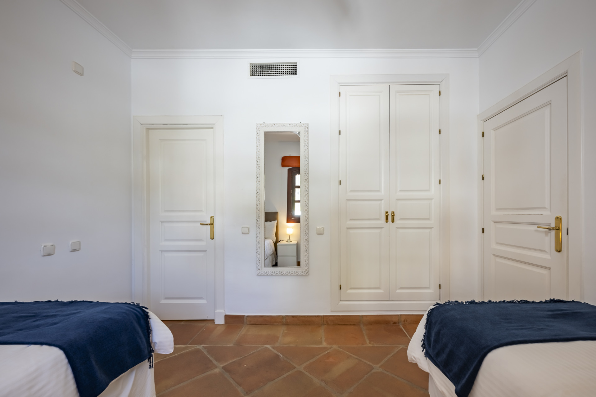 Image {index}: Townhouse For sale, Benahavís, €749,500 [HTL-00186P]