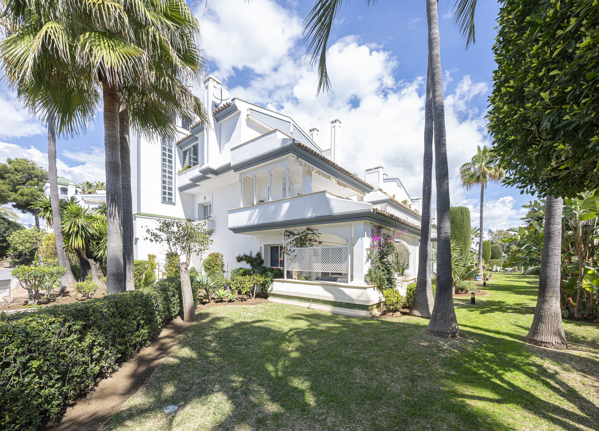 Your Perfect Coastal Escape: Duplex Penthouse for Sale in Dominion Beach, Estepona