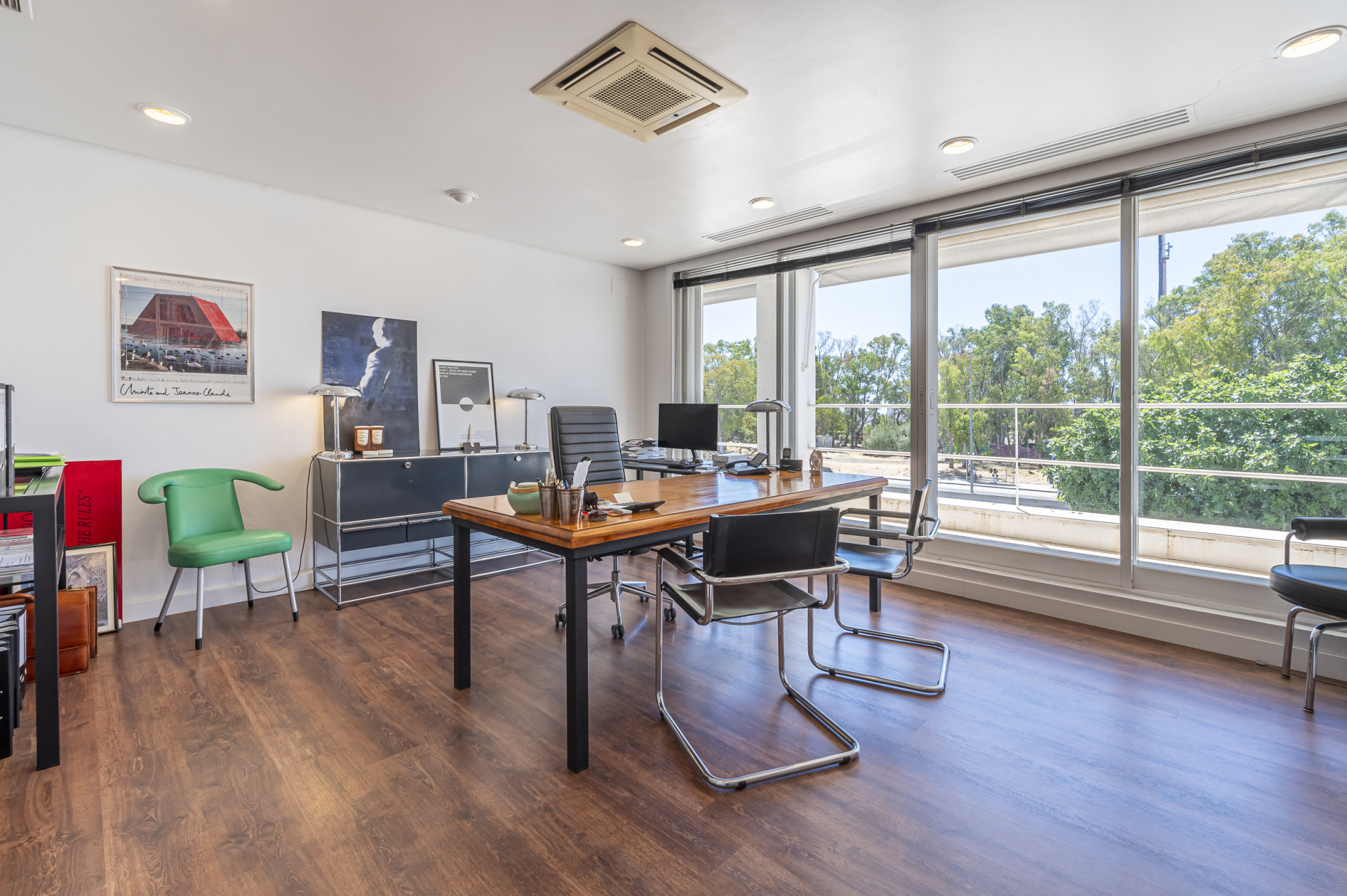 Prime 414m² Commercial Space for Sale in Centro Comercial Guadalmina – Ideal for Co-Working