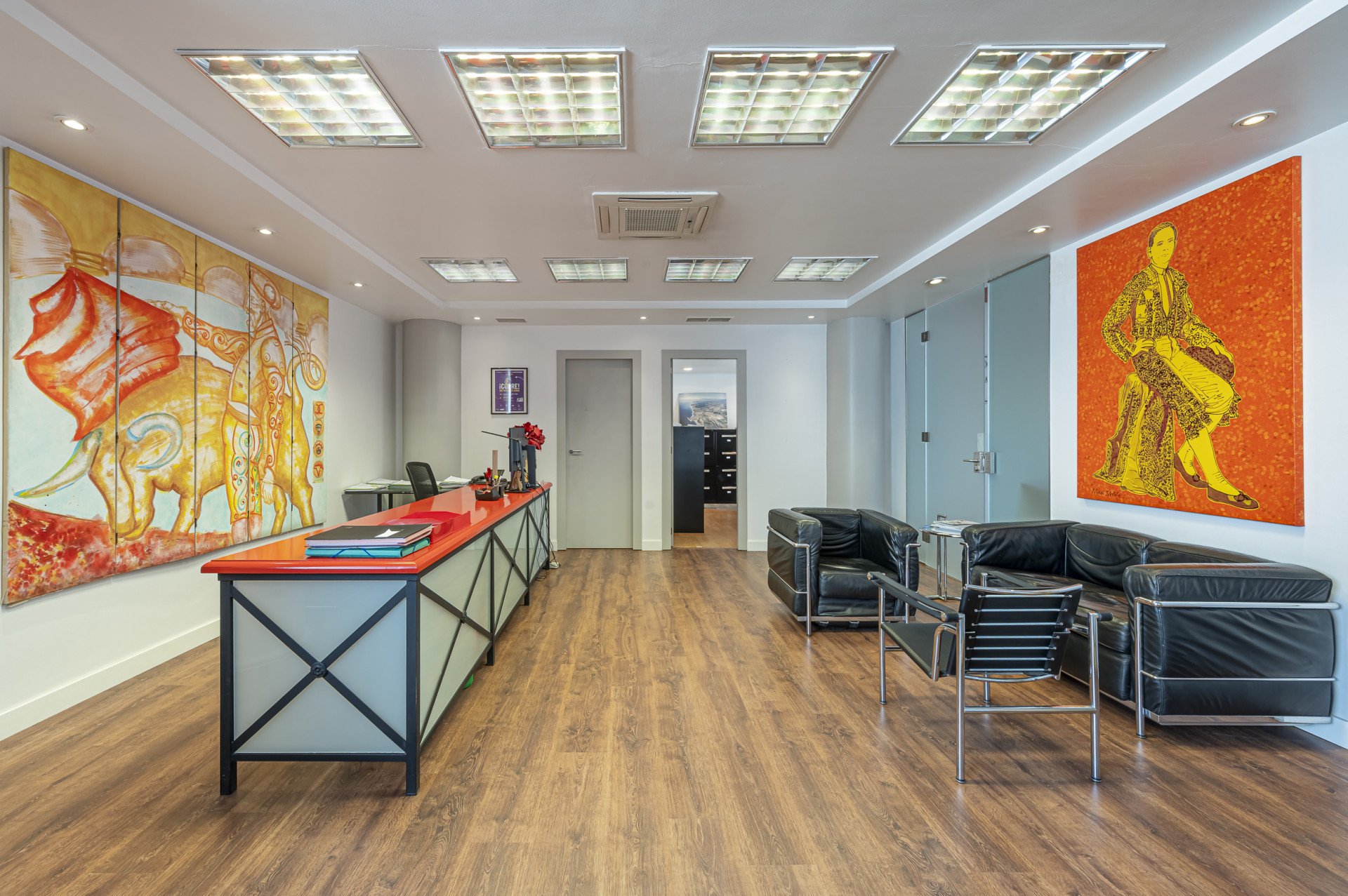 Prime 414m² Commercial Space for Sale in Centro Comercial Guadalmina – Ideal for Co-Working