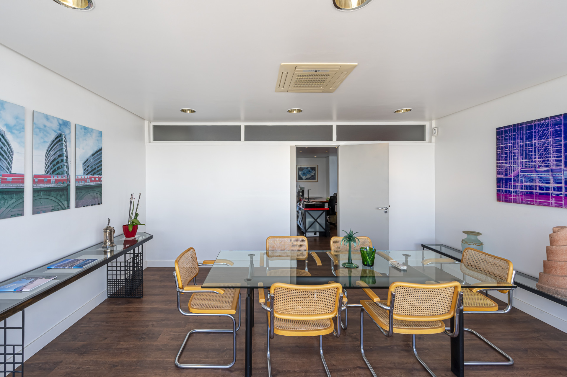 Prime 414m² Commercial Space for Sale in Centro Comercial Guadalmina – Ideal for Co-Working