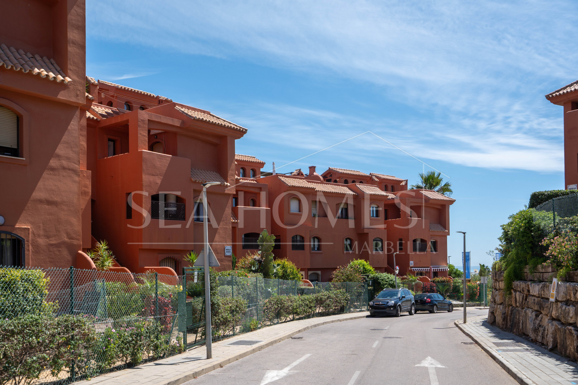 Elegant Coastal Living in Estepona – Corner Garden Apartment with Style & Serenity in Costa Galera