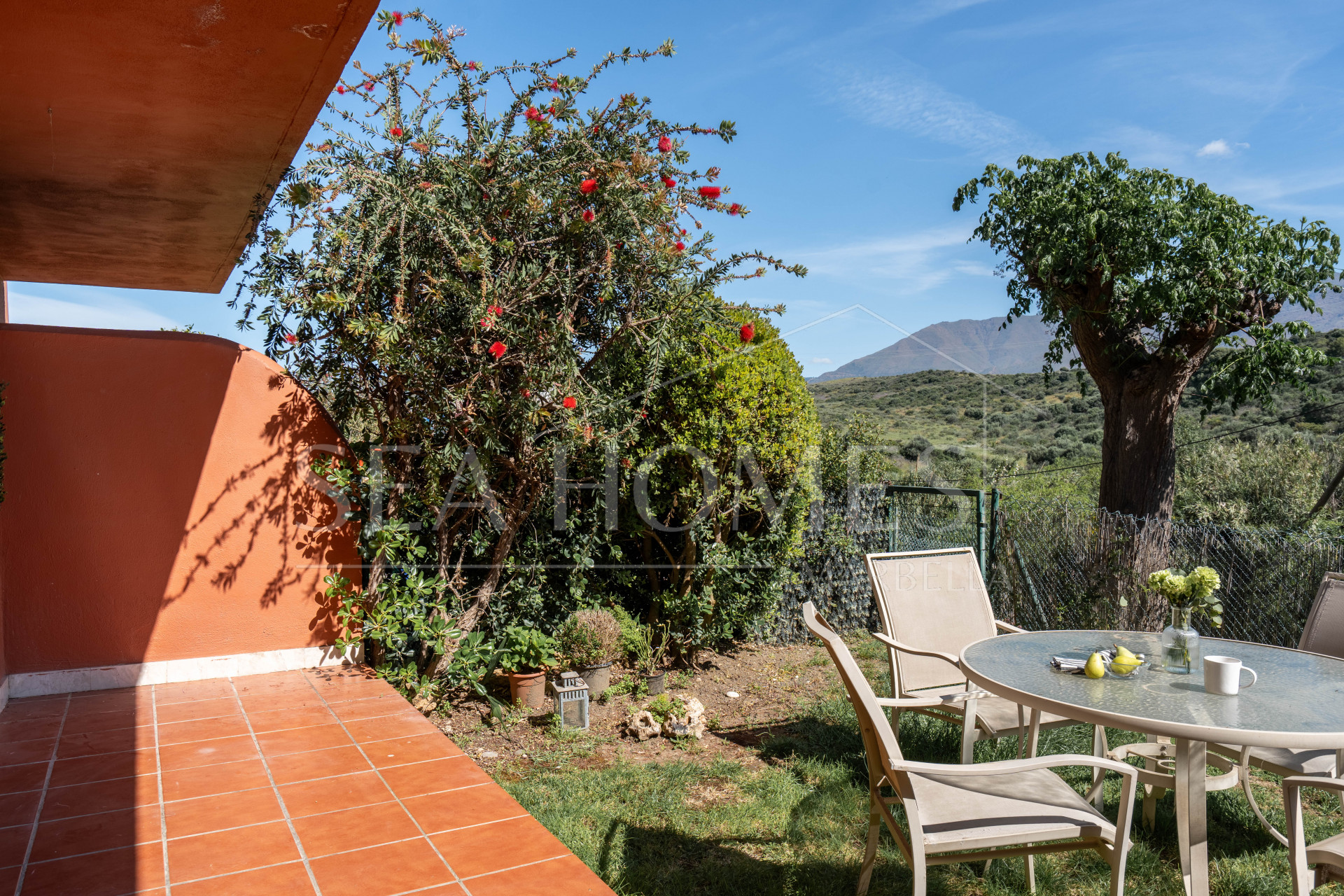 Elegant Coastal Living in Estepona – Corner Garden Apartment with Style & Serenity in Costa Galera