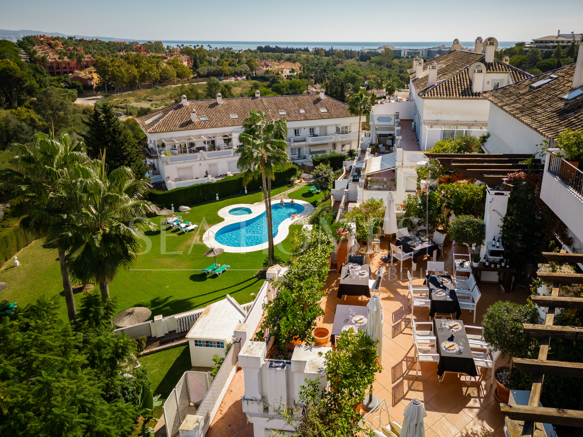 Amazing property with panoramic views!