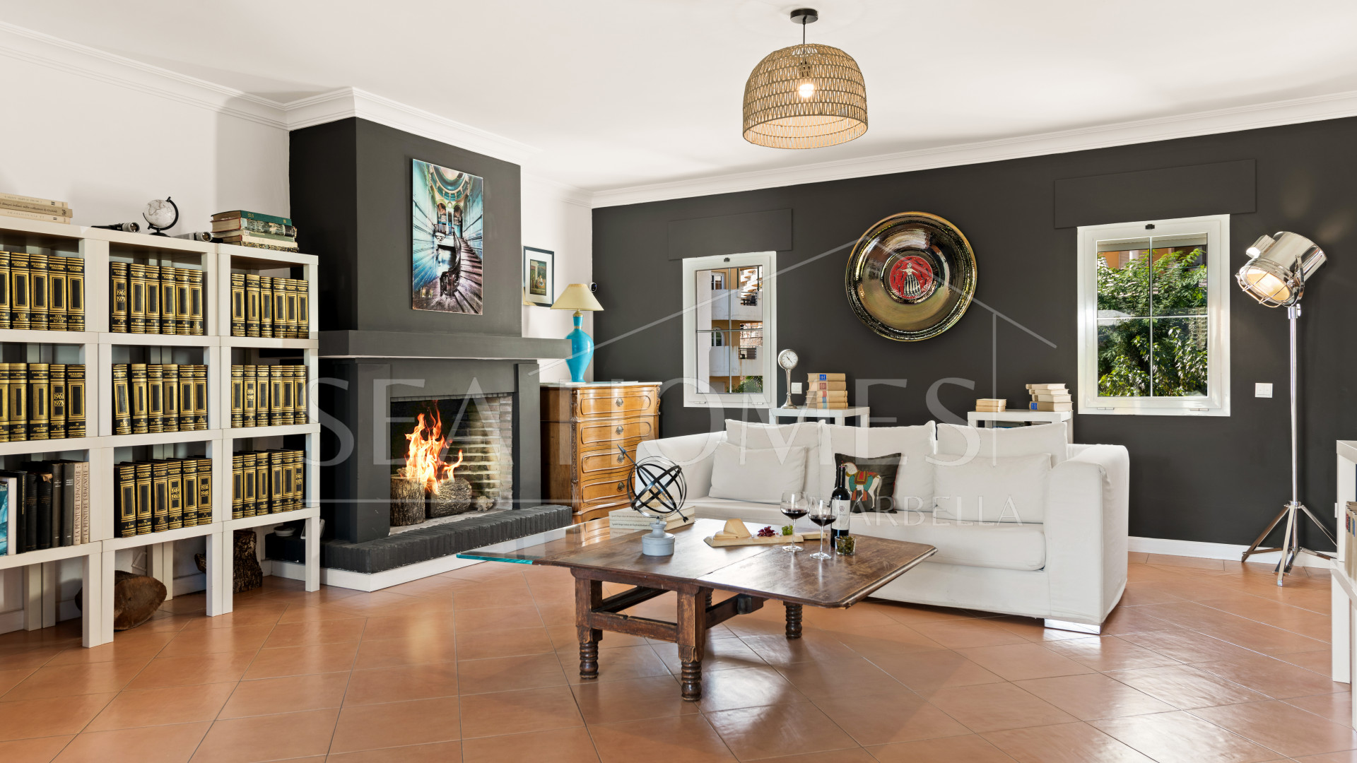 Amazing property with panoramic views!
