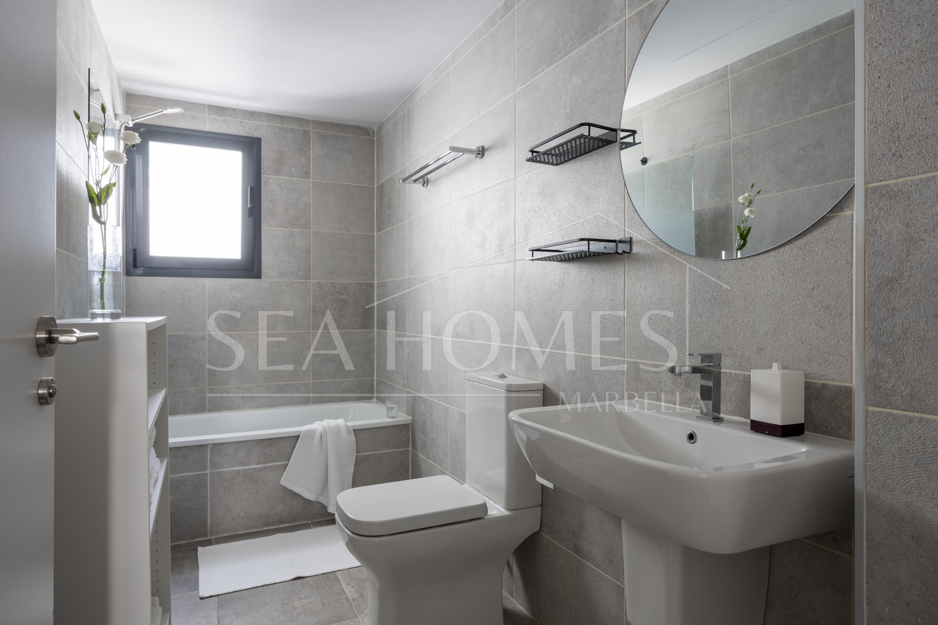 Modern apartment in the heart of charming Estepona