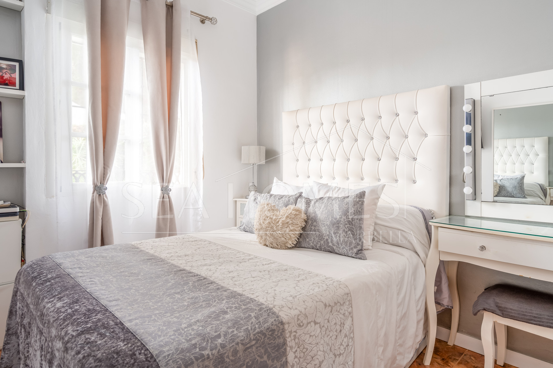 Elegant Ground Floor 3-Bedroom Apartment in Prime Nueva Andalucía Location