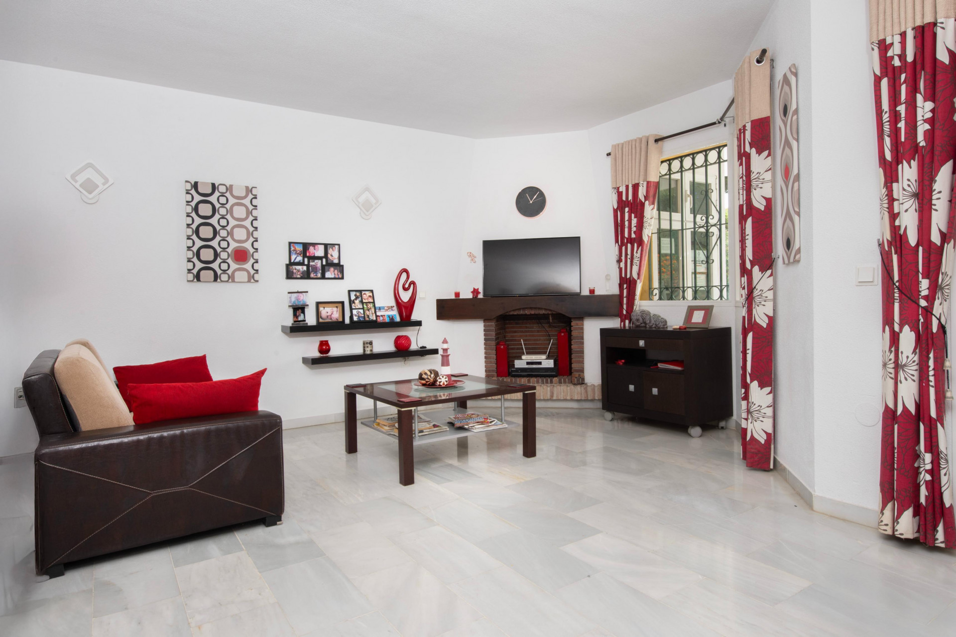 Dreaming of life by the Mediterranean?