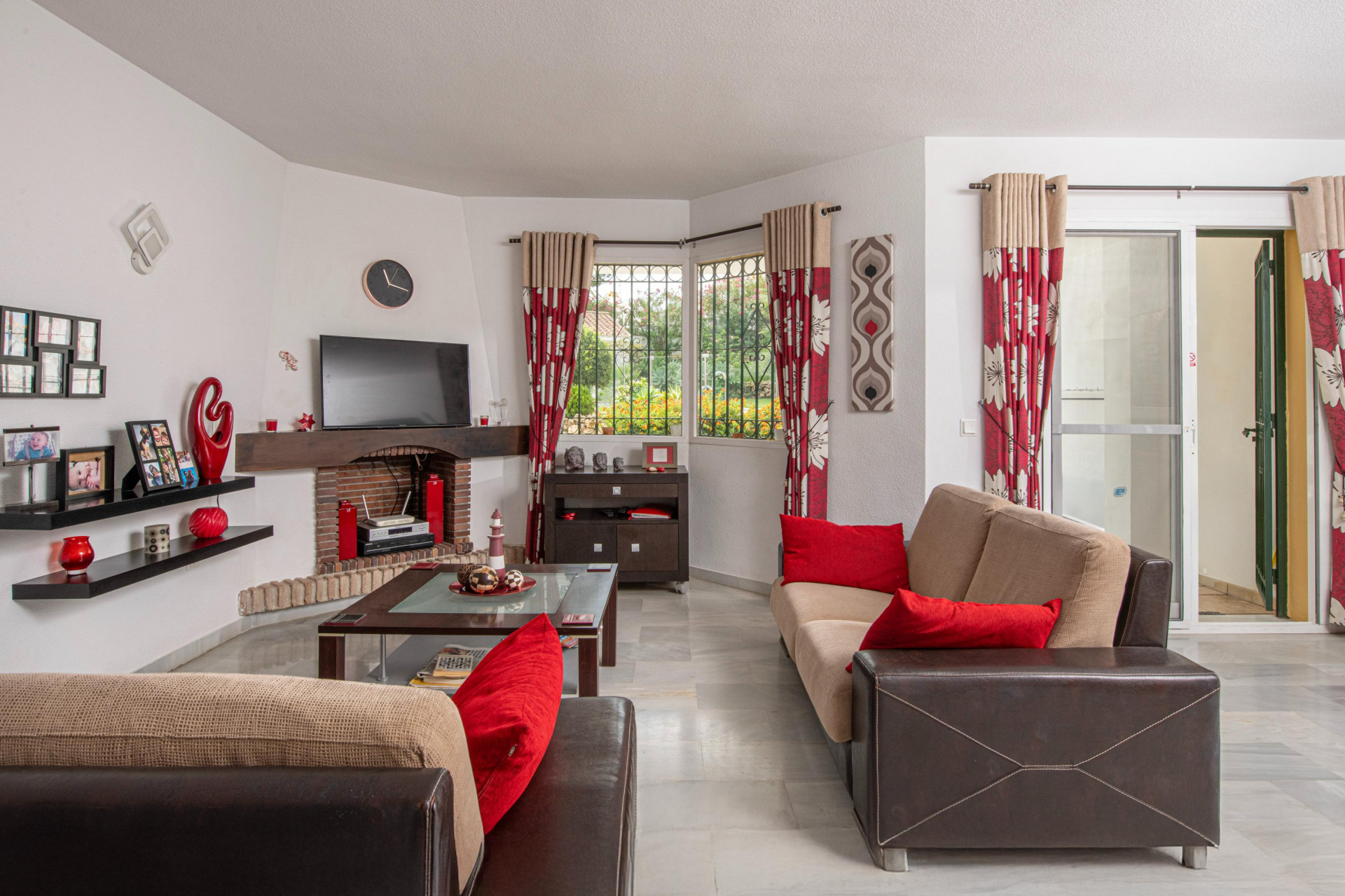 Dreaming of life by the Mediterranean?