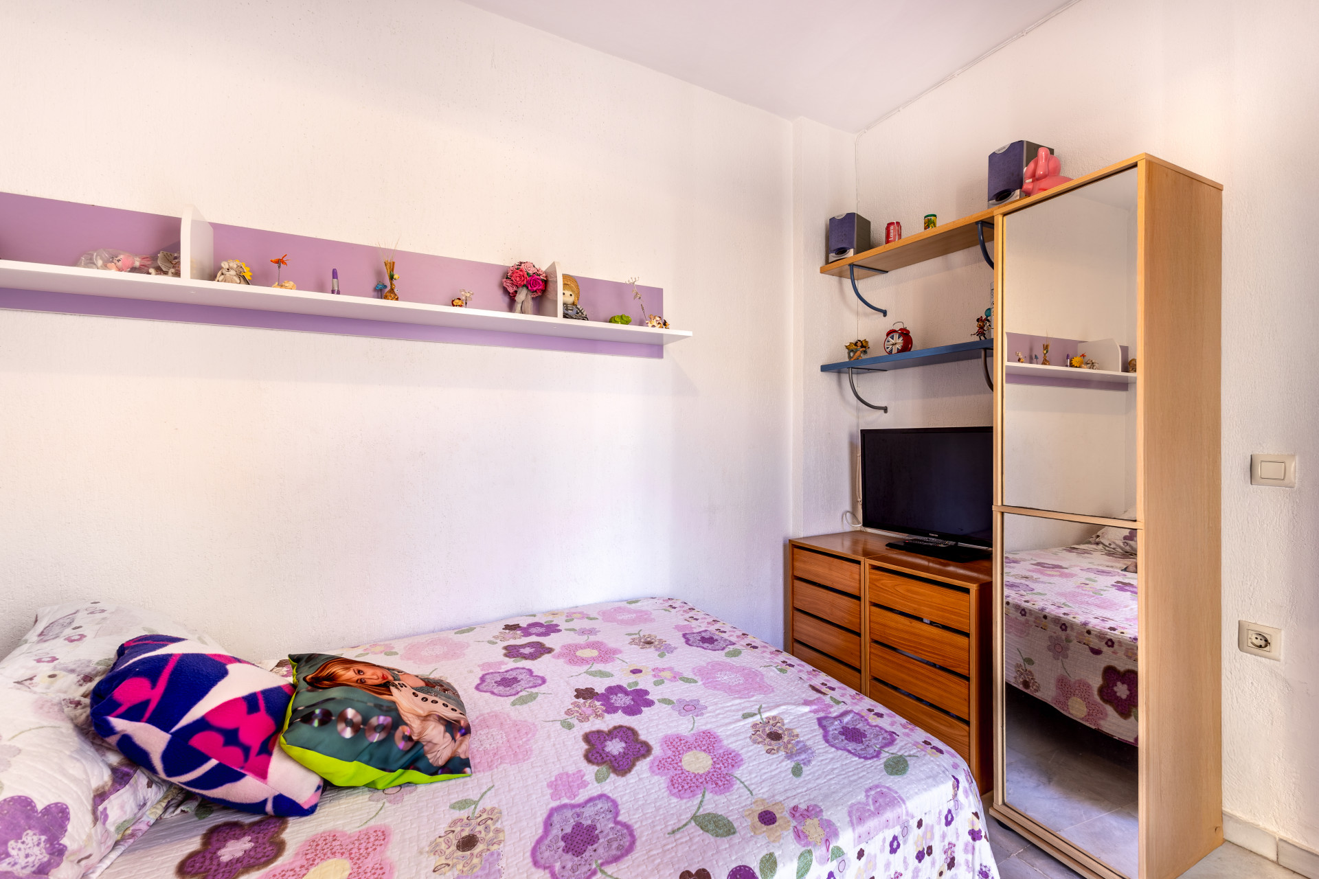 Spacious triplex with 5 bedrooms