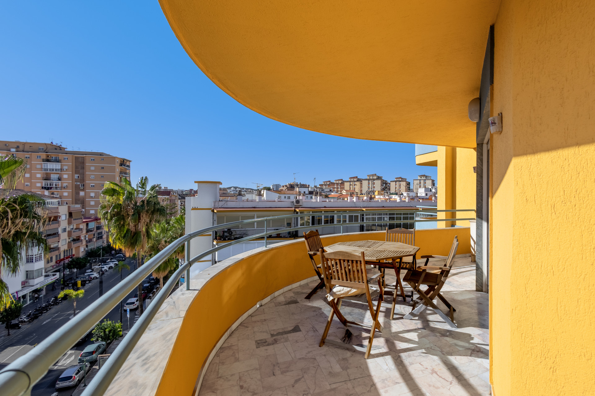 Image 1: Apartment For sale, Fuengirola, €795,000 [HFMs698582]