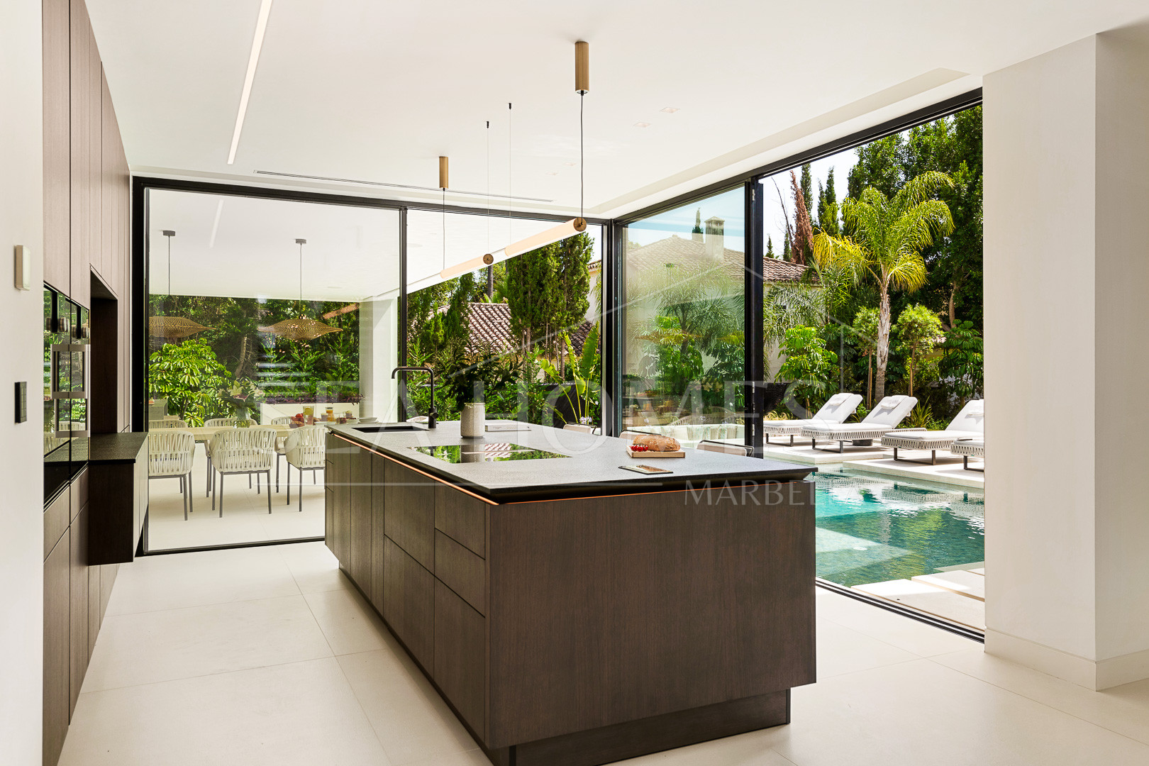 Modern Luxury Villa in Nueva Andalucia