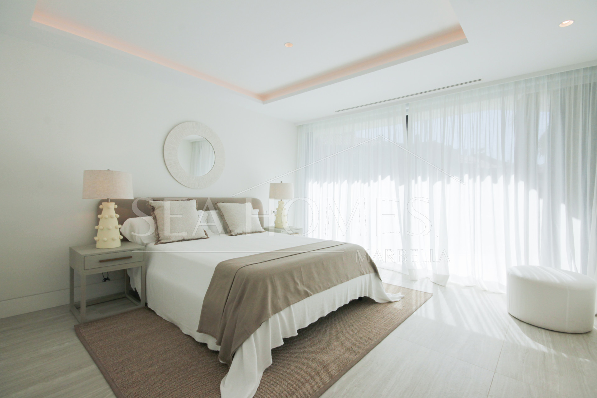 3 bedroom front line beach apartment with sea views for sale in The Sapphire, Estepona
