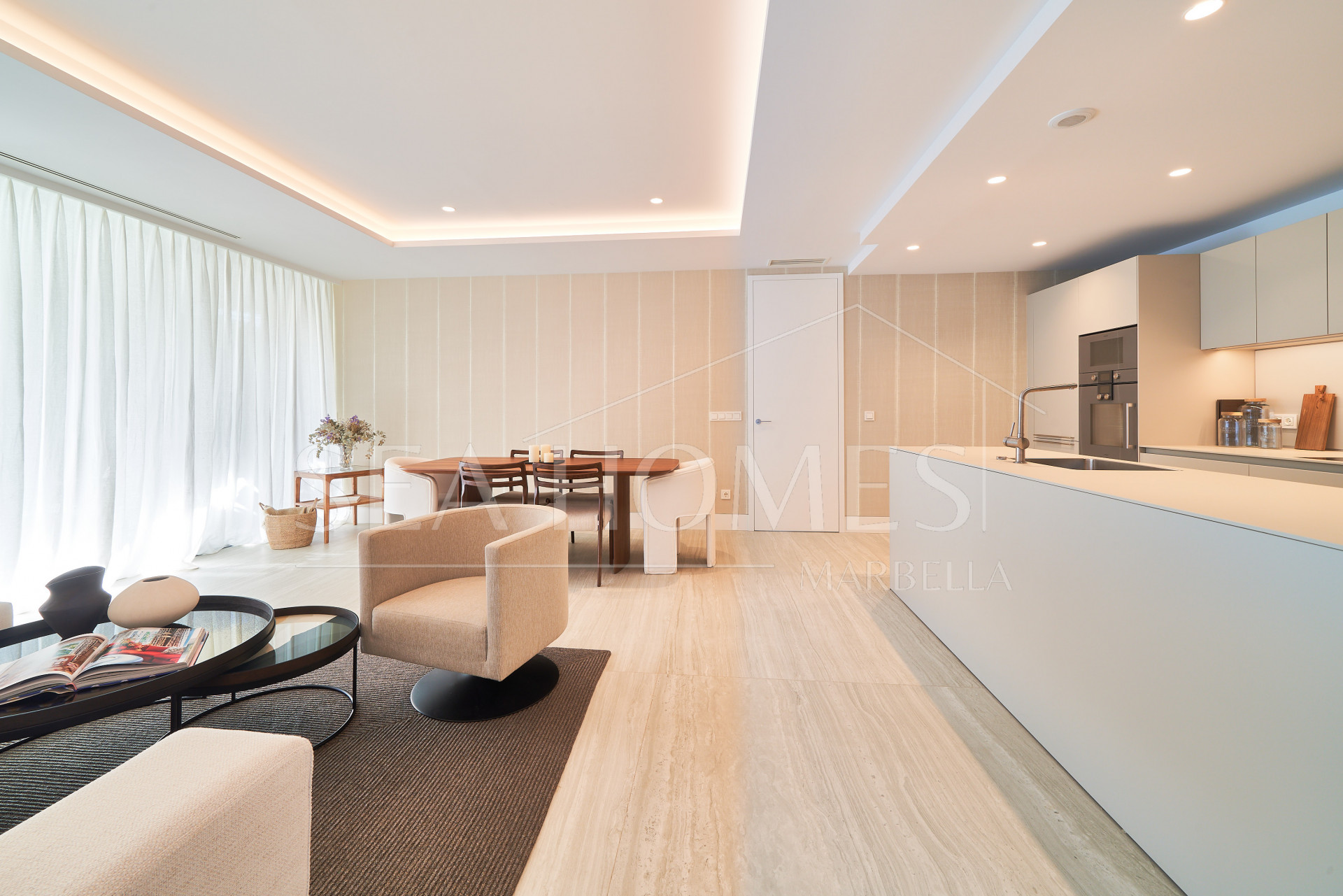 Sophisticated Newly Built Residence in a Prime Beachfront Location