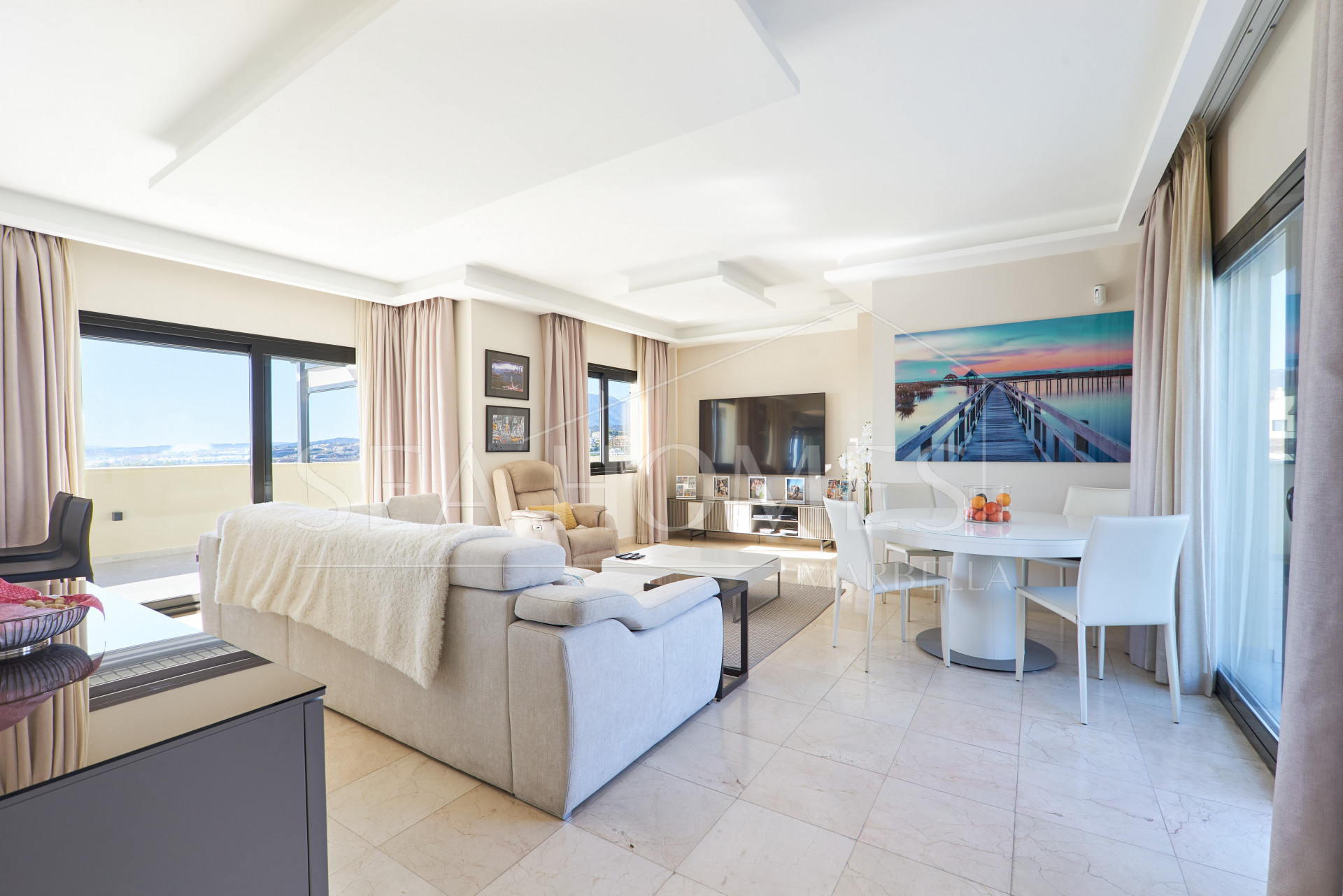 Luxurious Penthouse in Los Flamingos, Estepona with Panoramic Views
