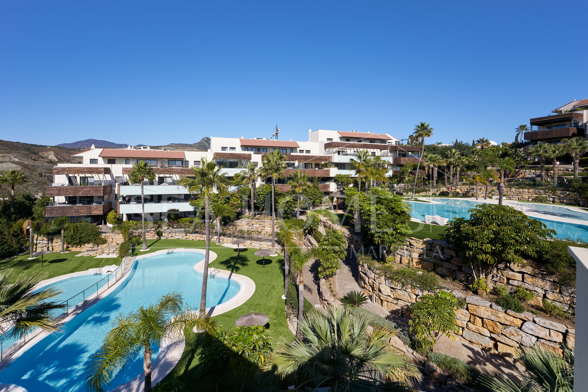 Luxurious Penthouse in Los Flamingos, Estepona with Panoramic Views