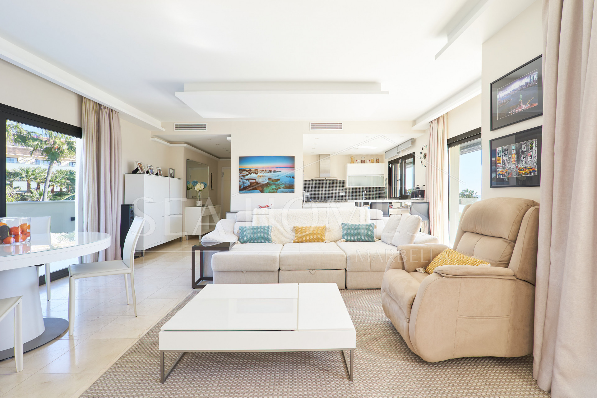 Luxurious Penthouse in Los Flamingos, Estepona with Panoramic Views