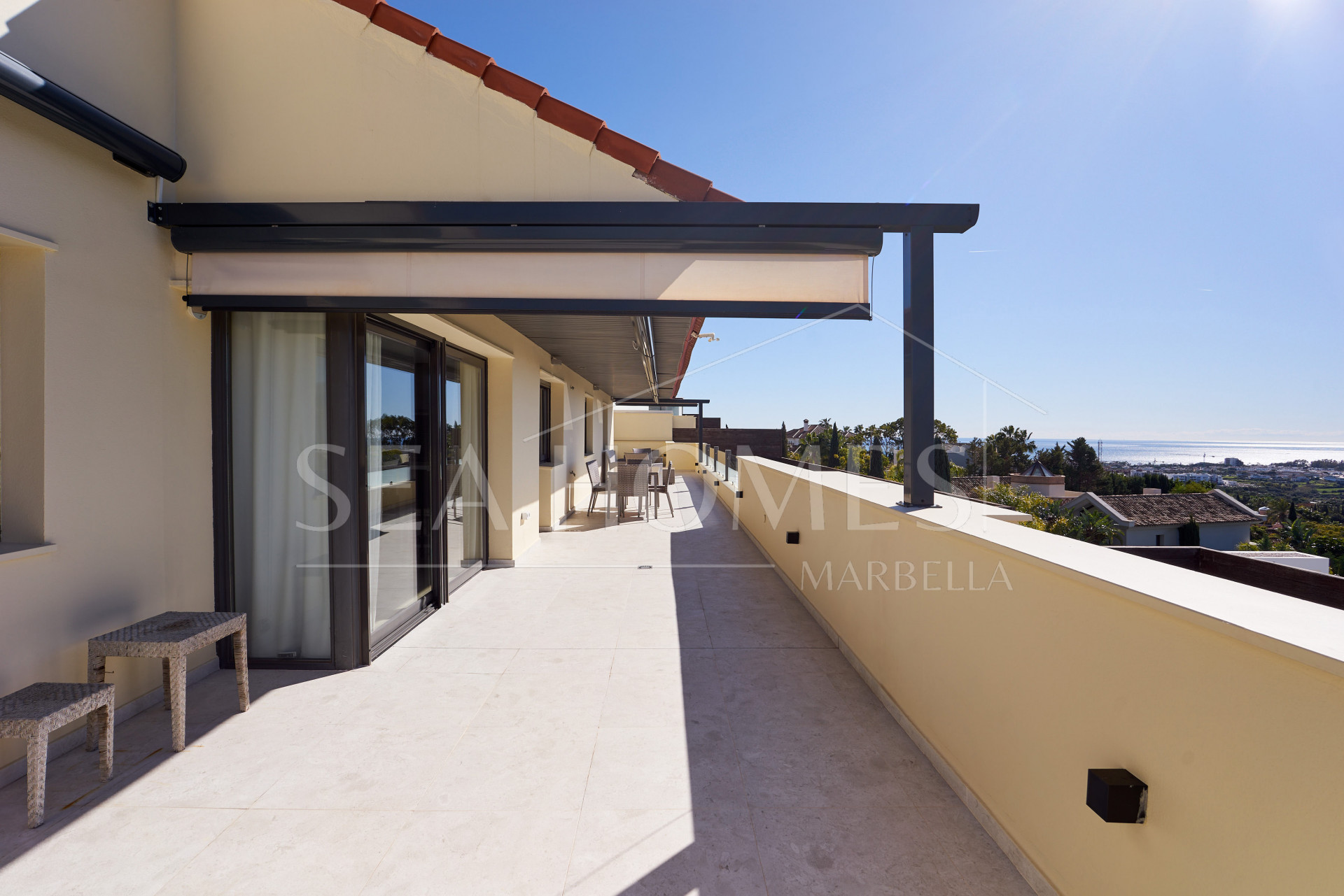 Luxurious Penthouse in Los Flamingos, Estepona with Panoramic Views
