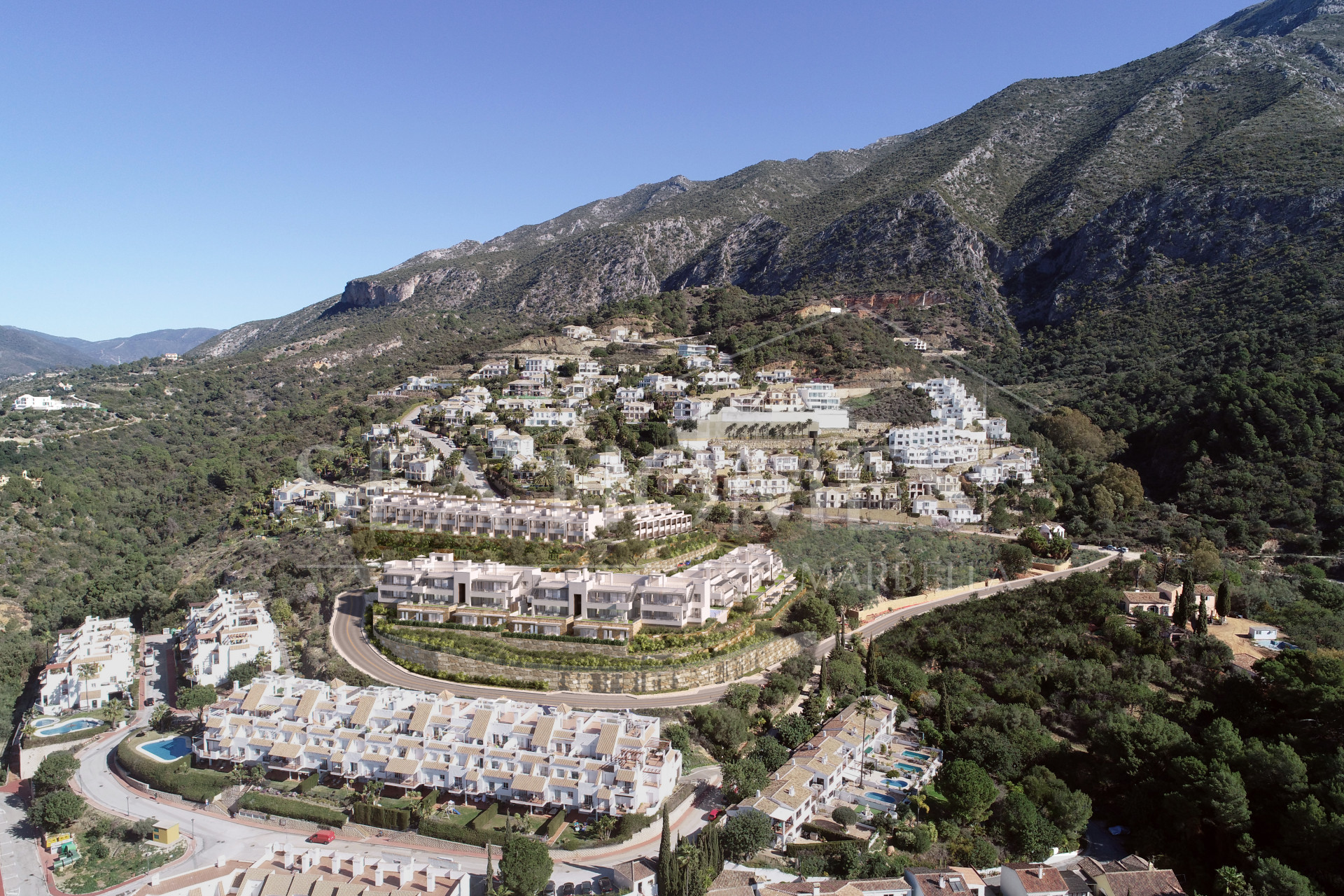 Almazara Hills, modern apartments surrounded by nature close to Marbella